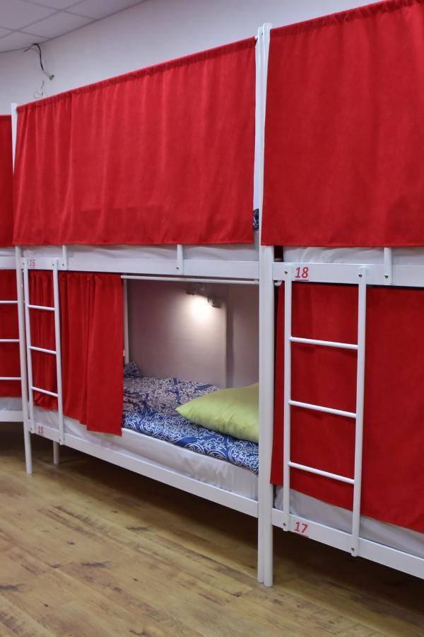 Hostel 777 Darnitsa Kiev Luaran gambar
