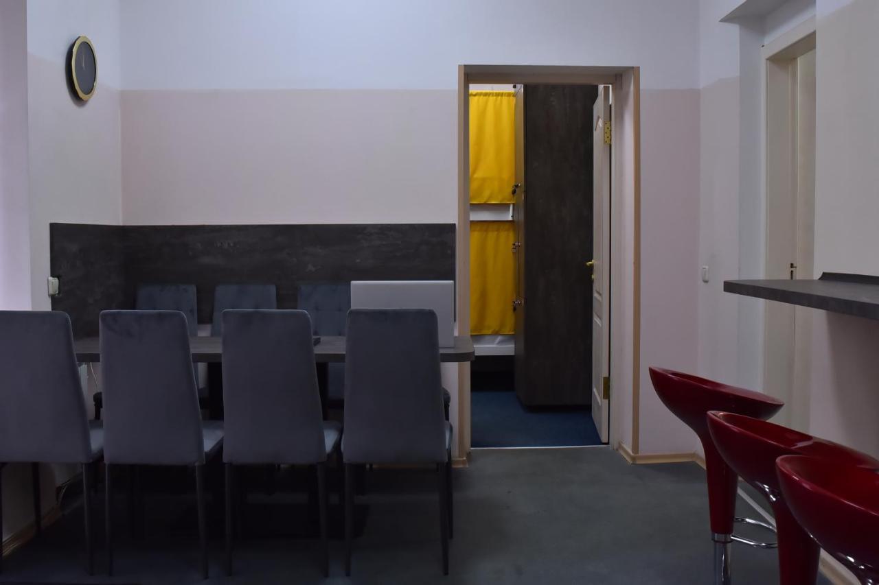 Hostel 777 Darnitsa Kiev Luaran gambar