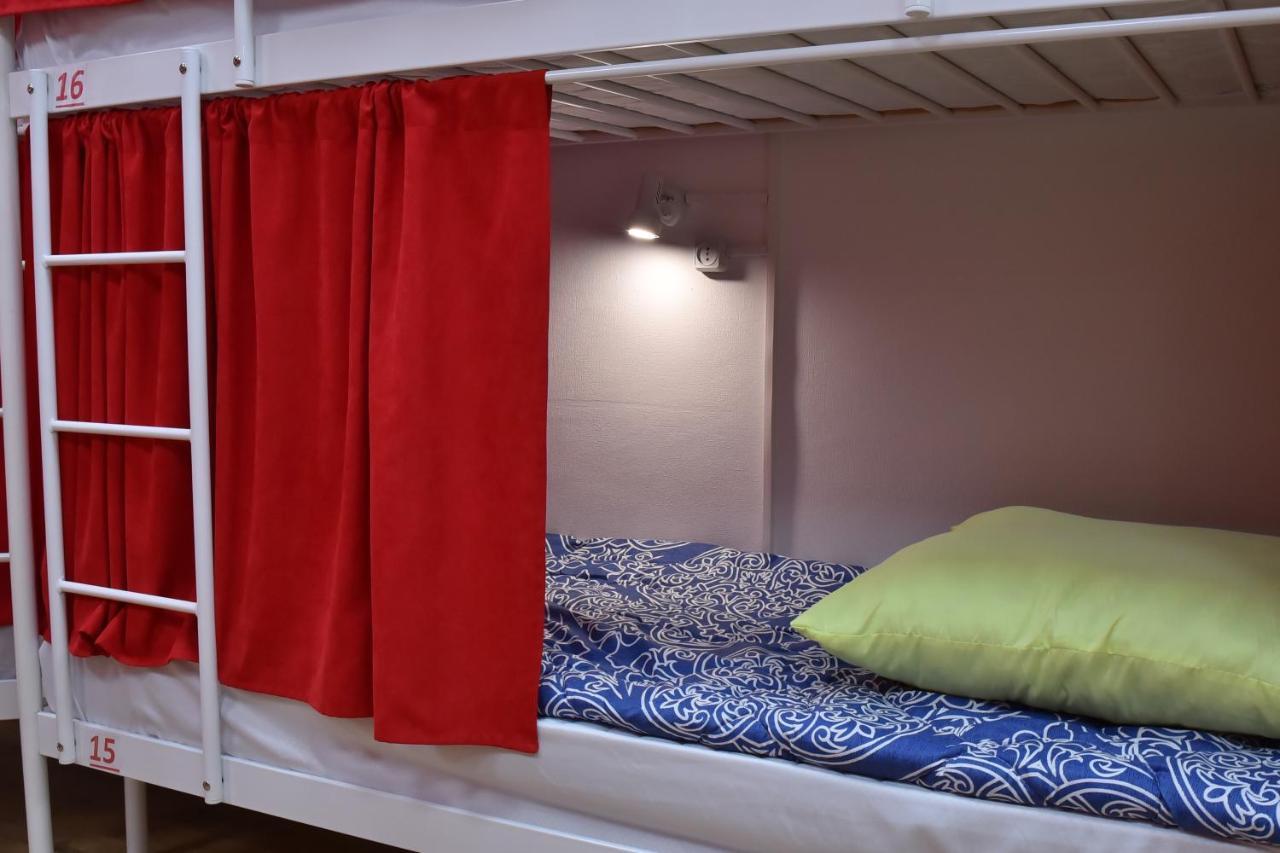 Hostel 777 Darnitsa Kiev Luaran gambar